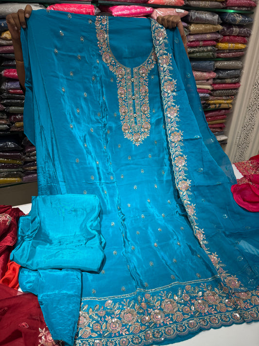 Unstitched suitset 0099