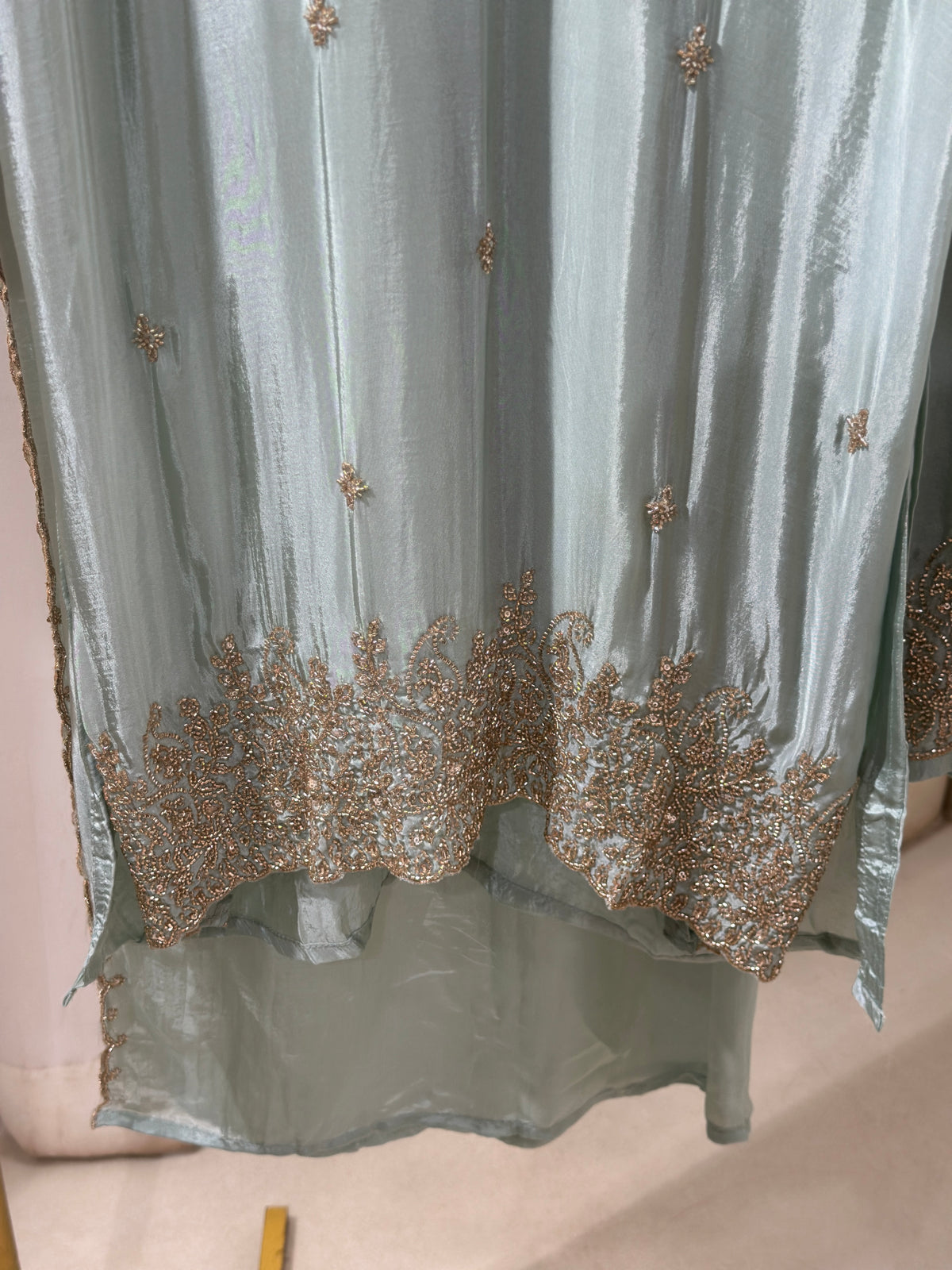 IW009(sharara suitset)