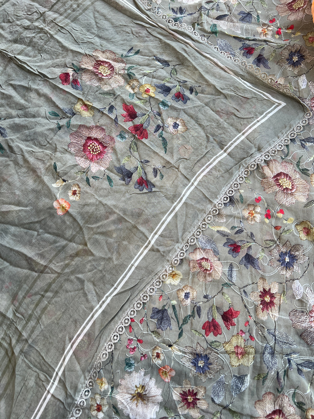 (CM014) FLORAL PRINT GEORGETTE BITS