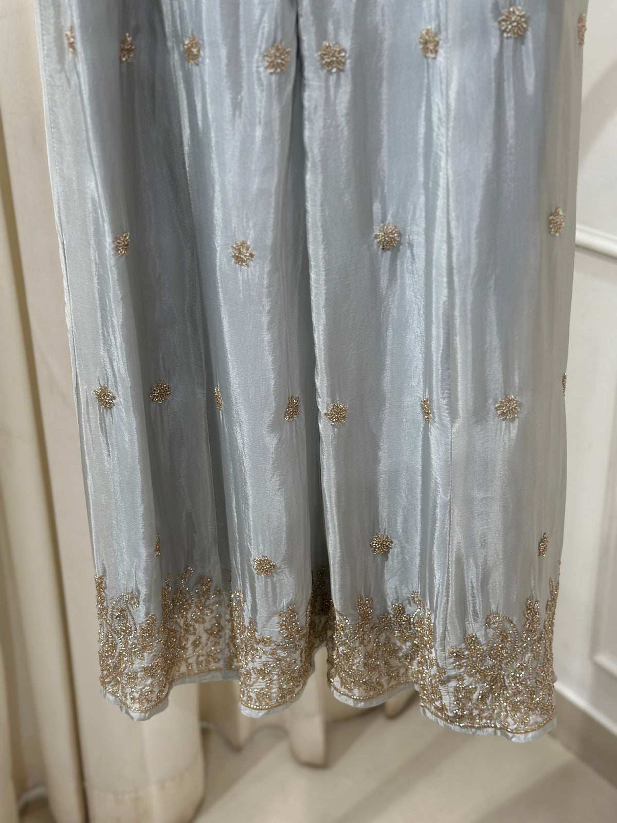 IW009(sharara suitset)