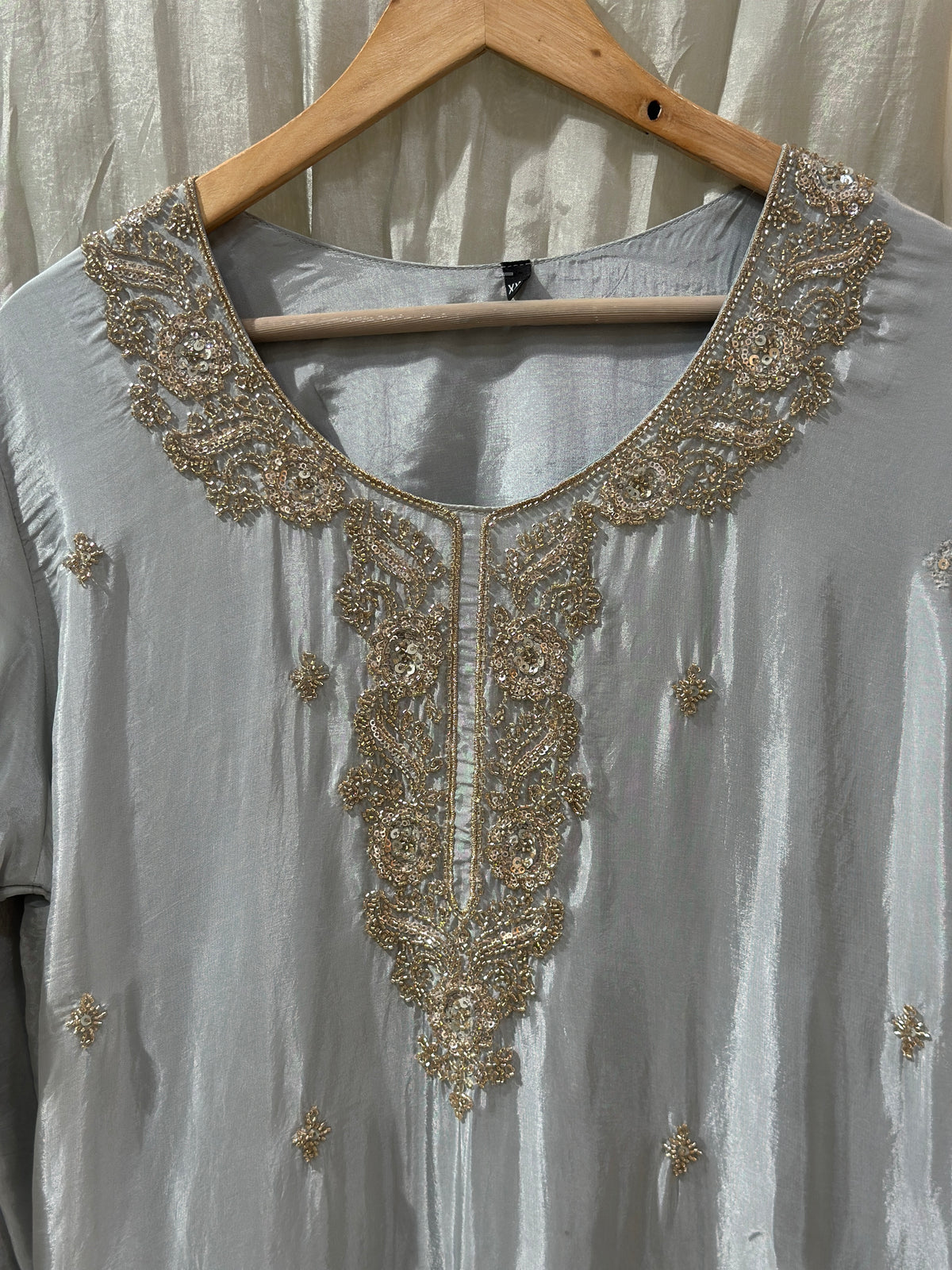 IW009(sharara suitset)